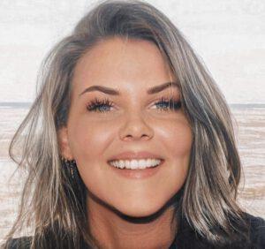 Celine (27) is 15 jaar verdwaald in de medische wereld, op zoek naar een diagnose.